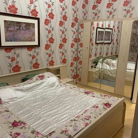 Sadova Apartment *
